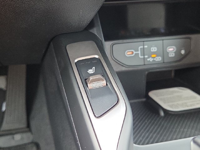 New 2026 Kia Sorento S FWD image 14