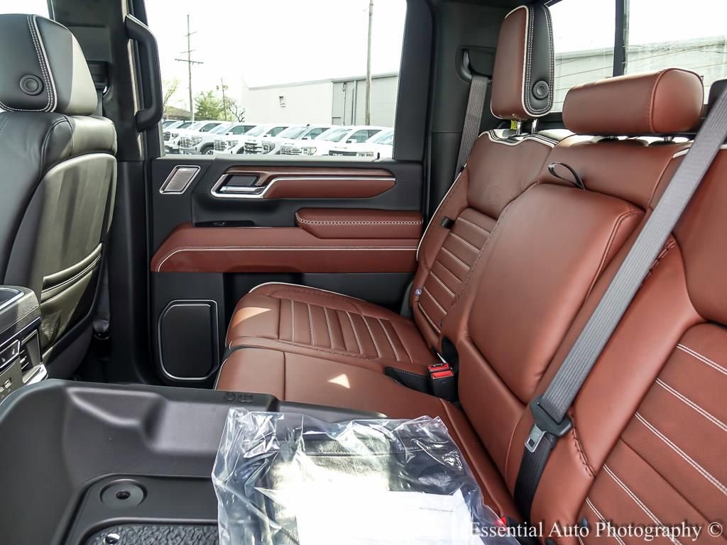 New 2026 GMC Sierra 2500 Denali Ultimate w/ Max Trailering Package image 12