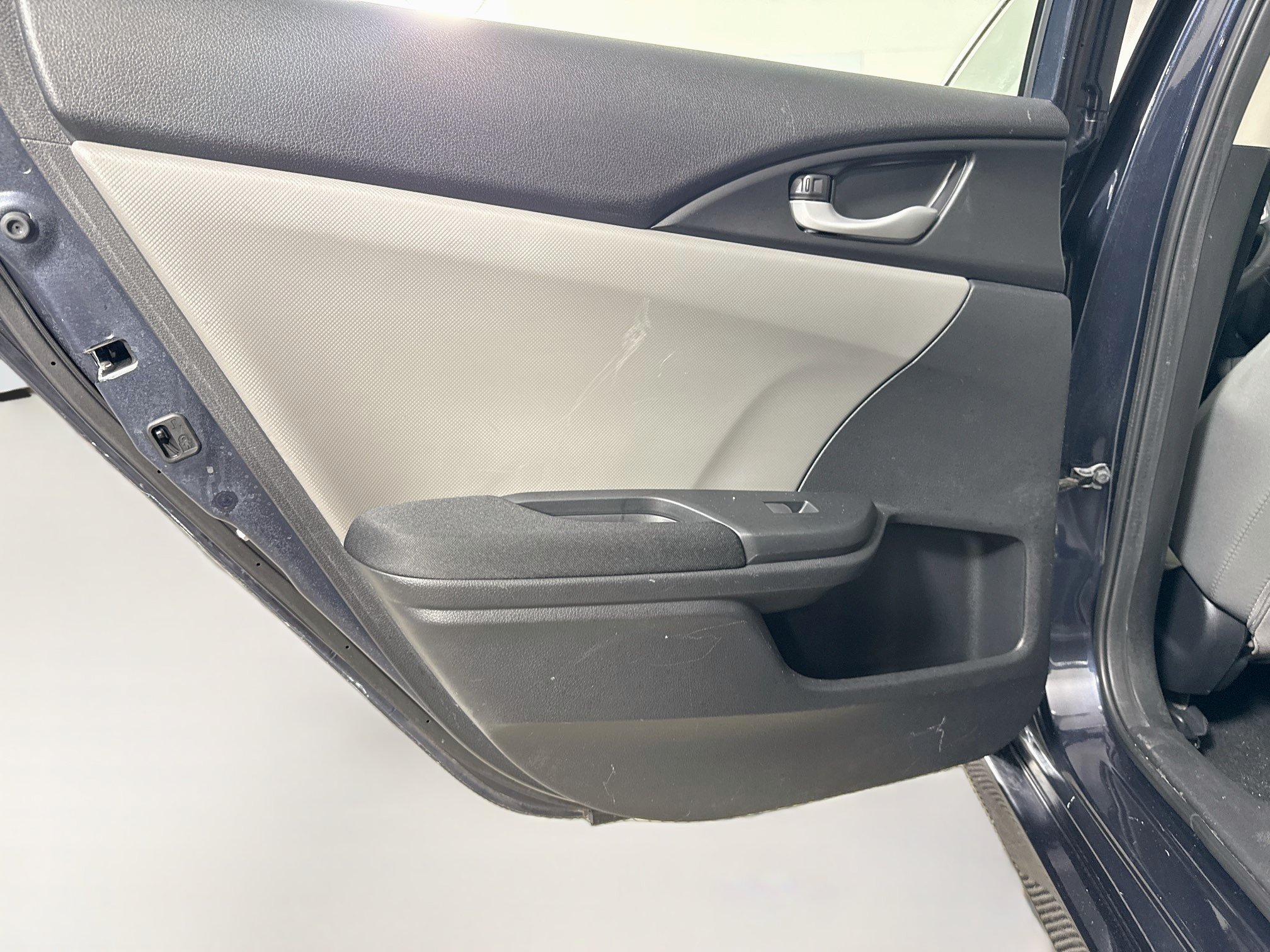 Used 2019 Honda Civic LX image 26