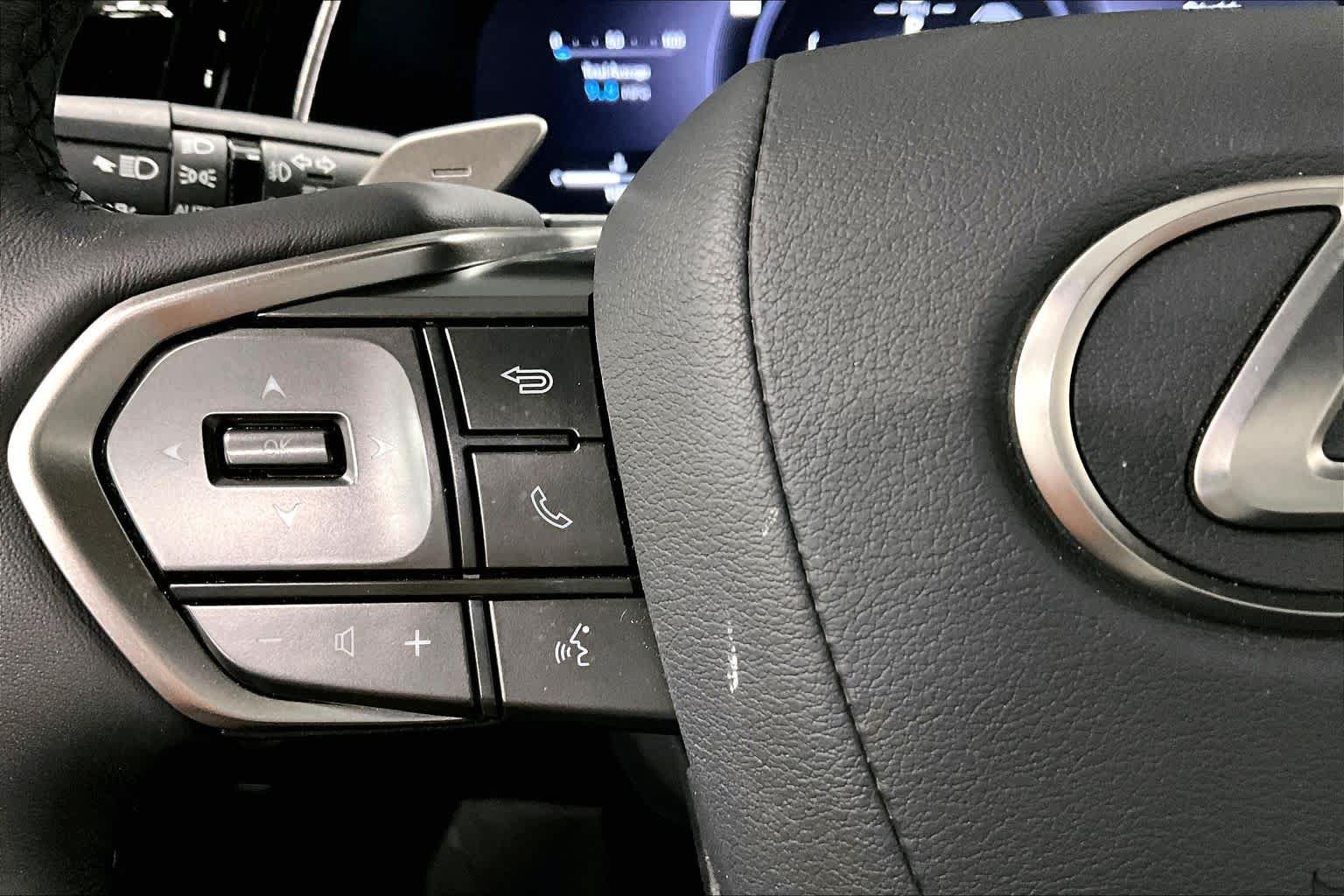 Used 2026 Lexus RX 350h w/ Convenience Package AWD/4WD image 24