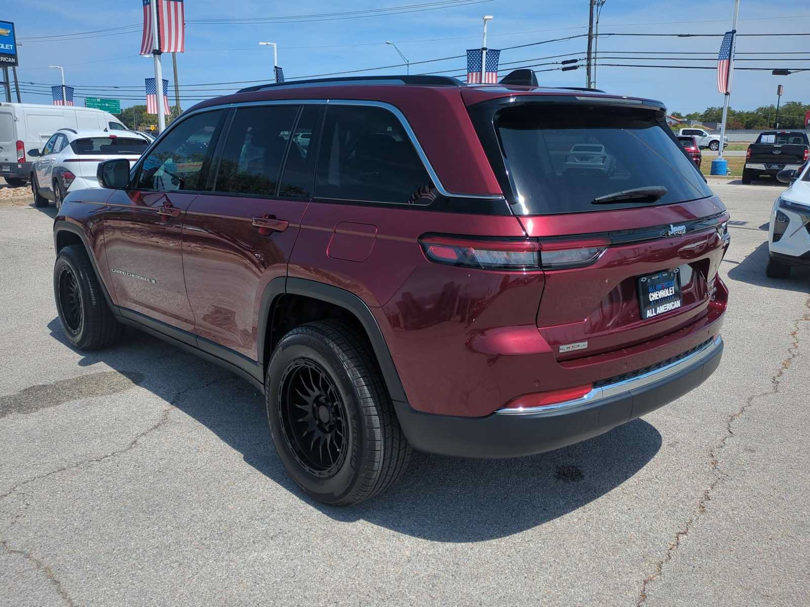Used 2023 Jeep Grand Cherokee Limited RWD image 6