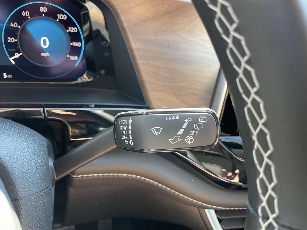 New 2026 Volkswagen Atlas SE FWD image 28