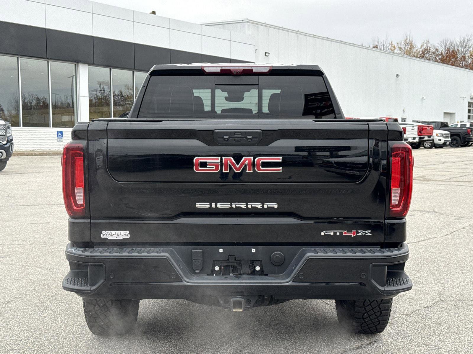Used 2024 GMC Sierra 1500 AT4X image 6