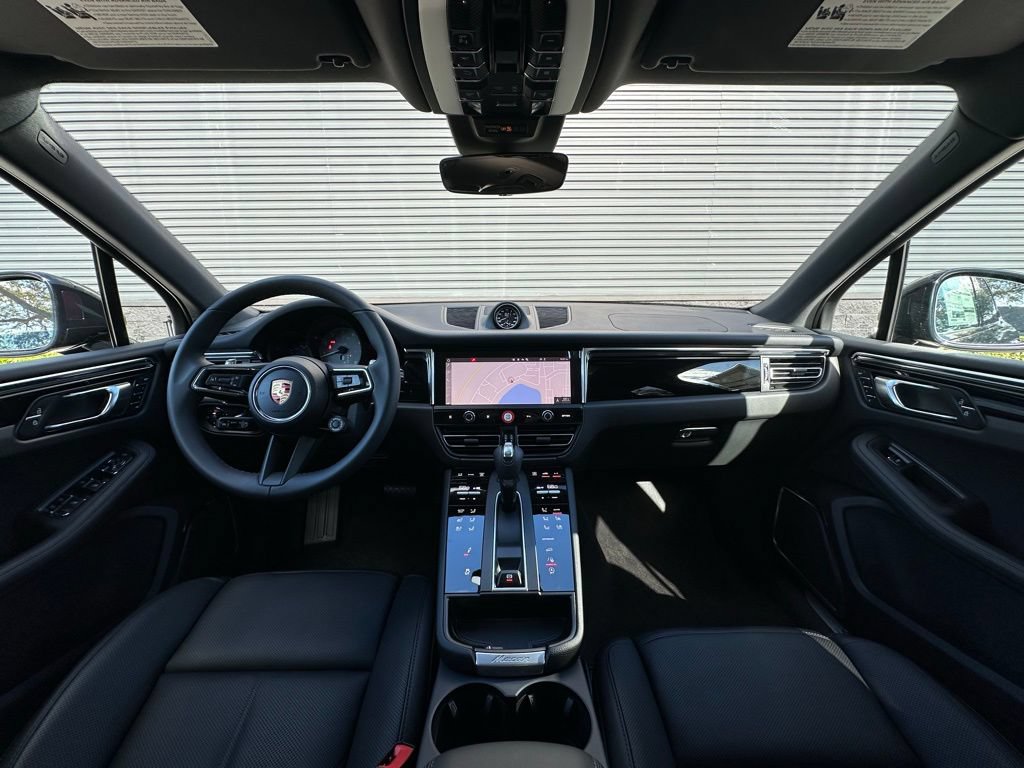 Certified 2026 Porsche Macan S AWD/4WD image 6