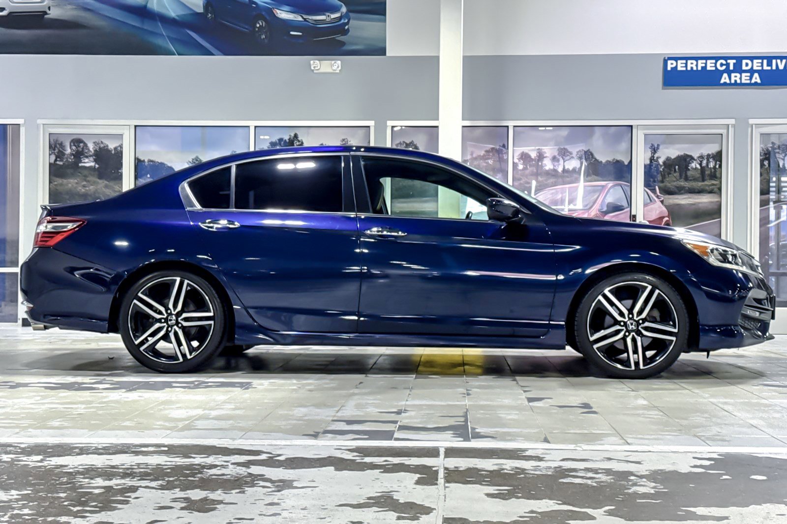 Used 2016 Honda Accord Sport image 7