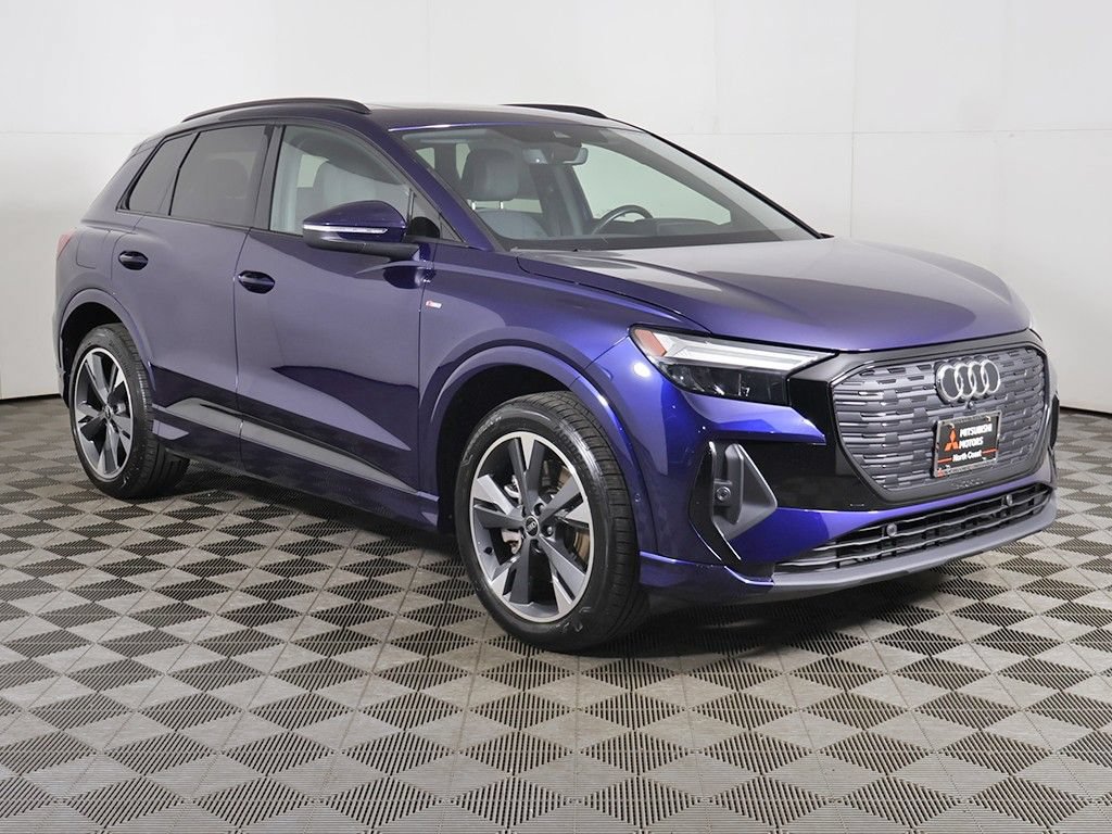 Used 2024 Audi Q4 e-tron Premium Plus AWD/4WD image 2
