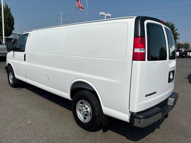 Used 2025 Chevrolet Express 2500 Extended w/ Driver Convenience Package RWD image 3