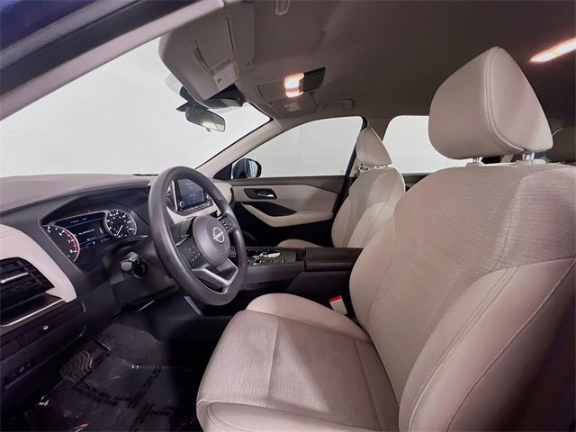 Used 2023 Nissan Rogue SV image 18