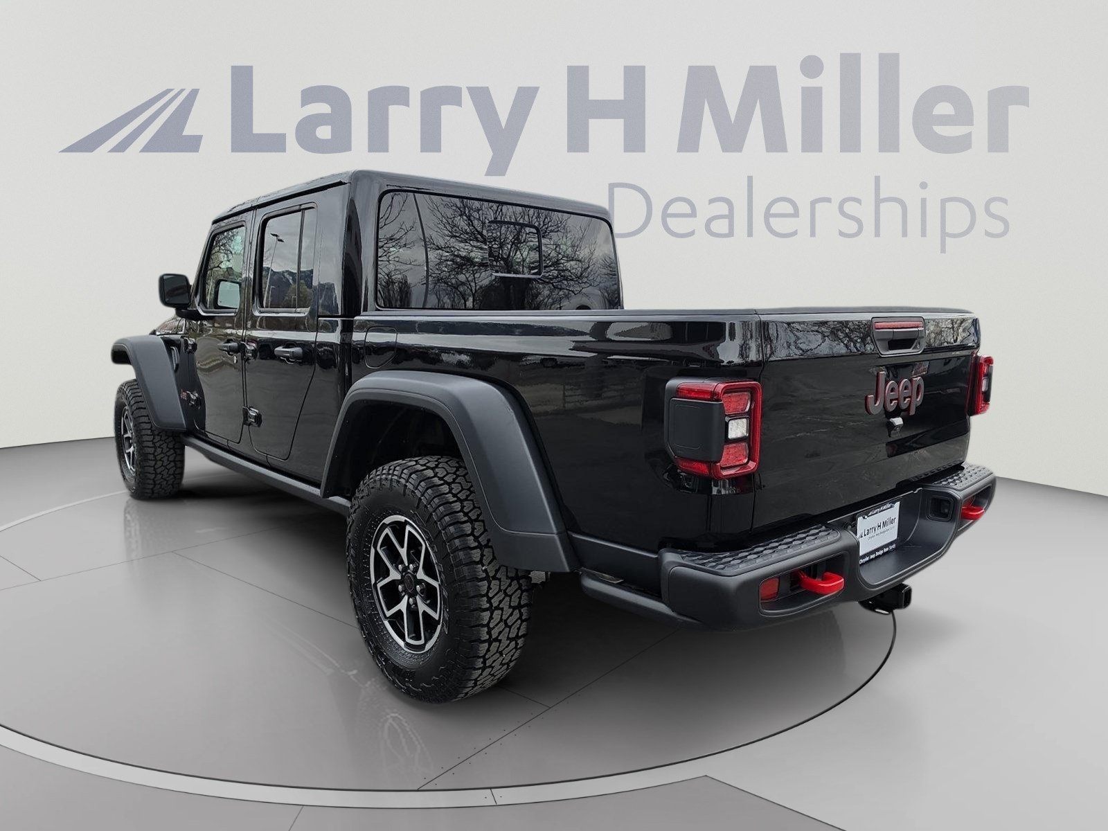New 2026 Jeep Gladiator Rubicon w/ Steel Bumper Group AWD/4WD image 3