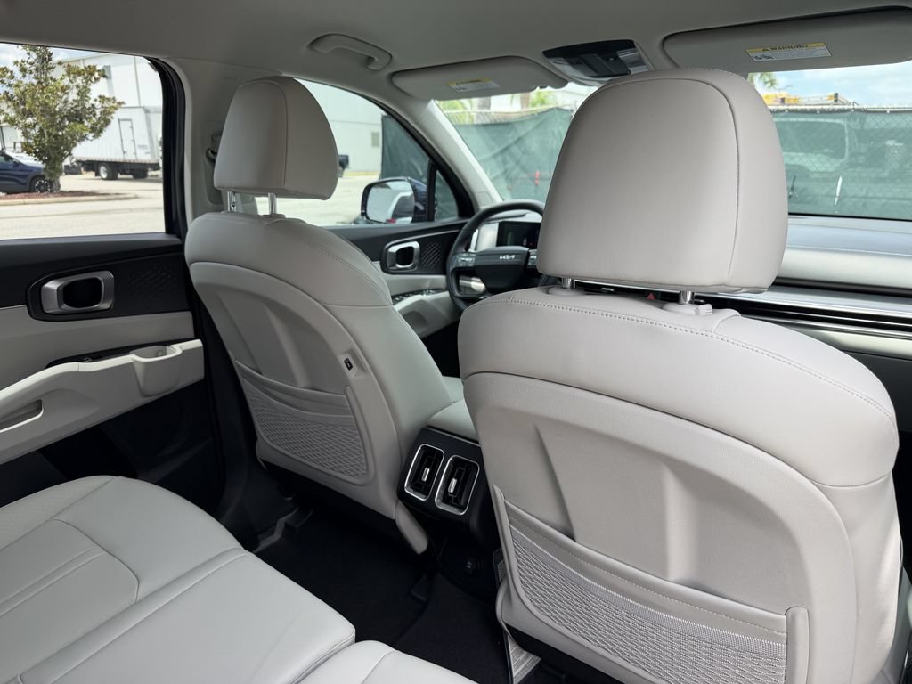 New 2026 Kia Sorento S FWD image 16