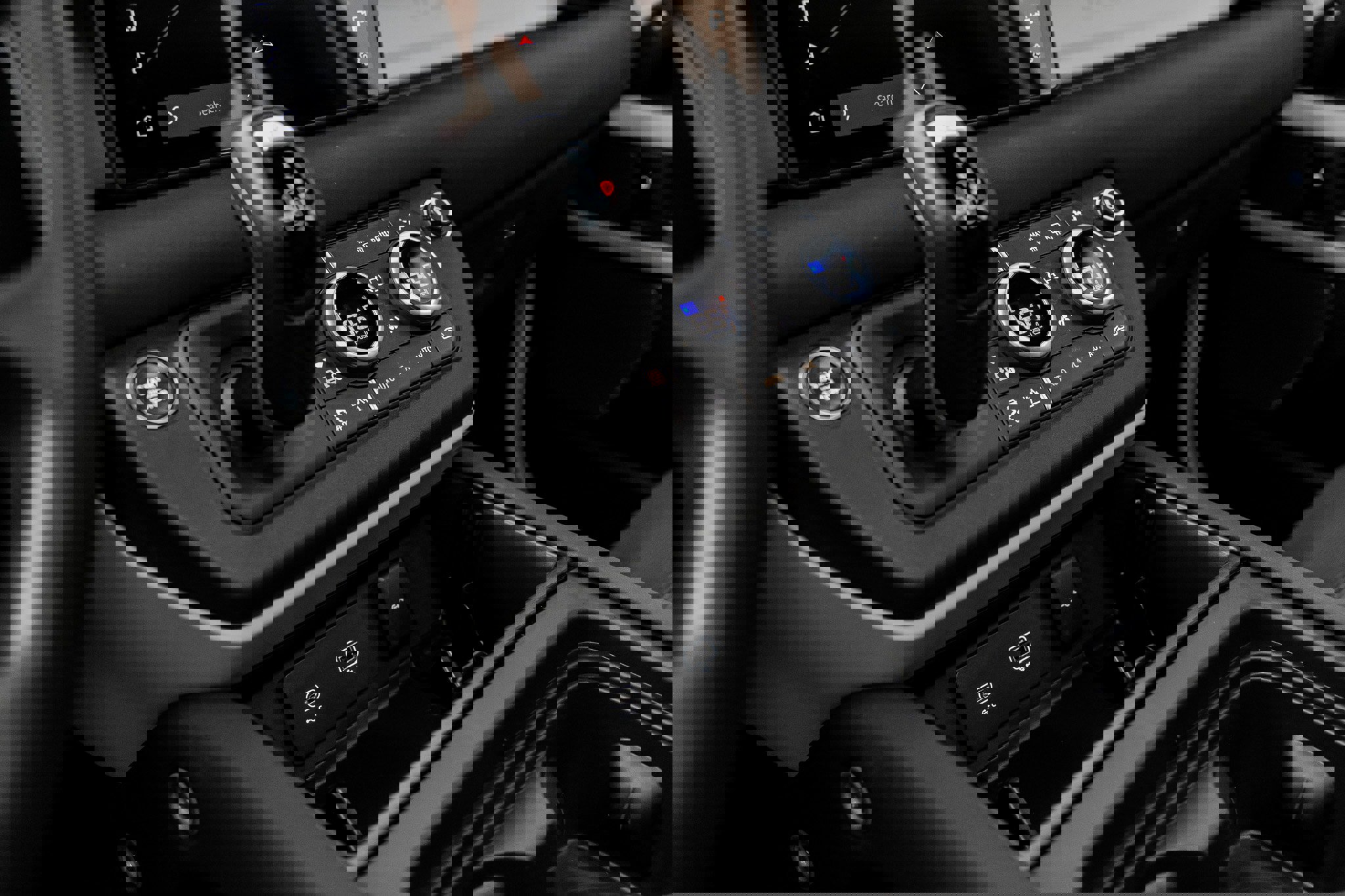 Used 2023 Land Rover Defender 110 X-Dynamic SE AWD/4WD image 44