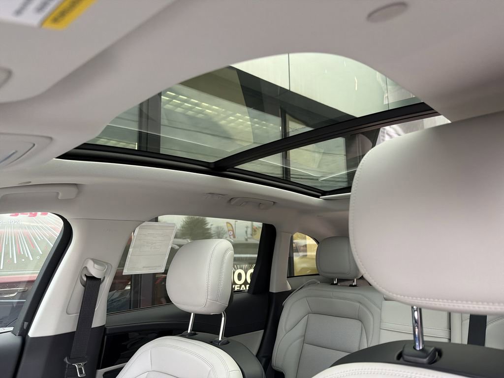 New 2026 Lincoln Nautilus Premier w/ Equipment Group 102A image 11