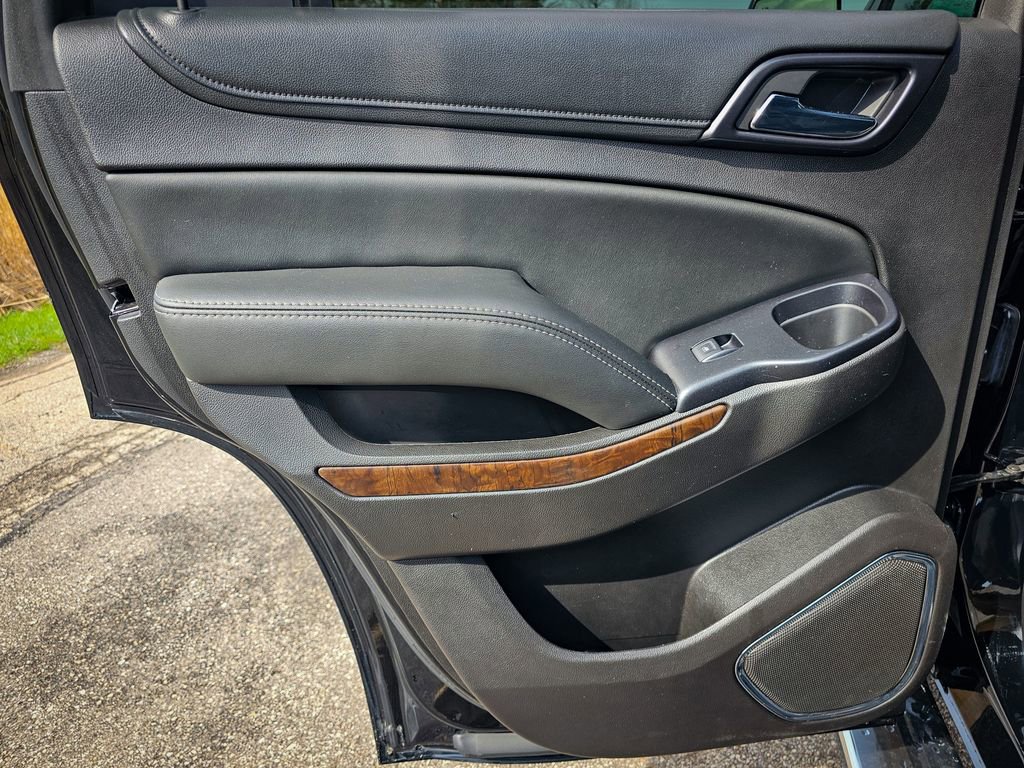 Used 2017 Chevrolet Tahoe LT w/ LT Signature Package AWD/4WD image 31