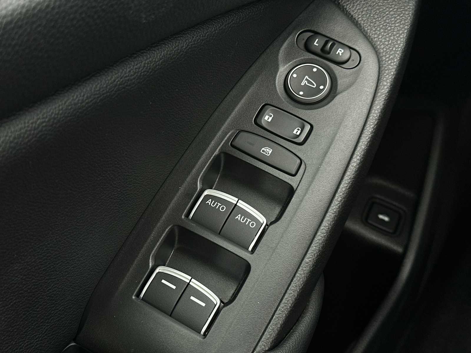 Used 2022 Honda Accord Sport image 15