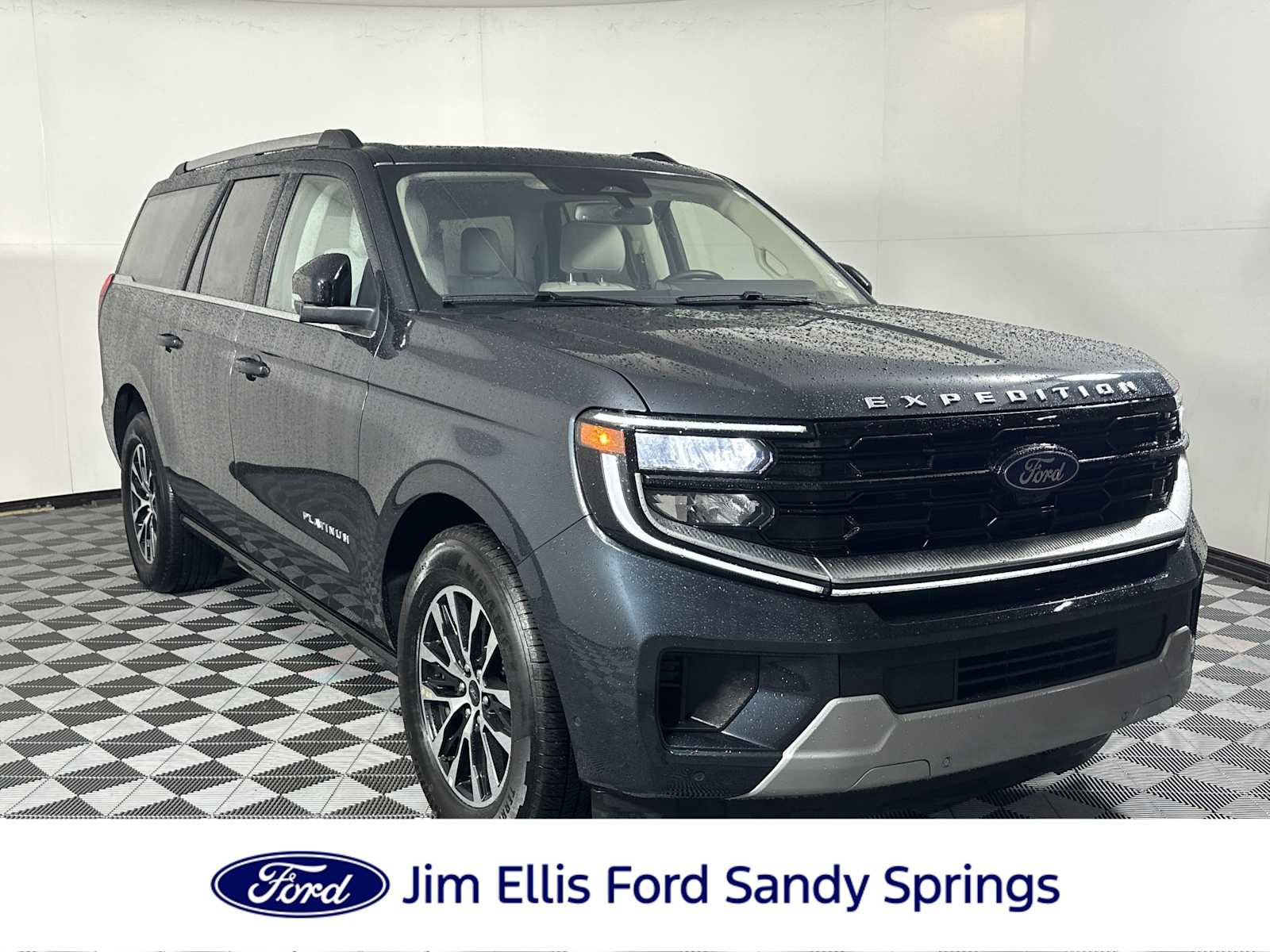 Used 2025 Ford Expedition Max Platinum AWD/4WD image 1