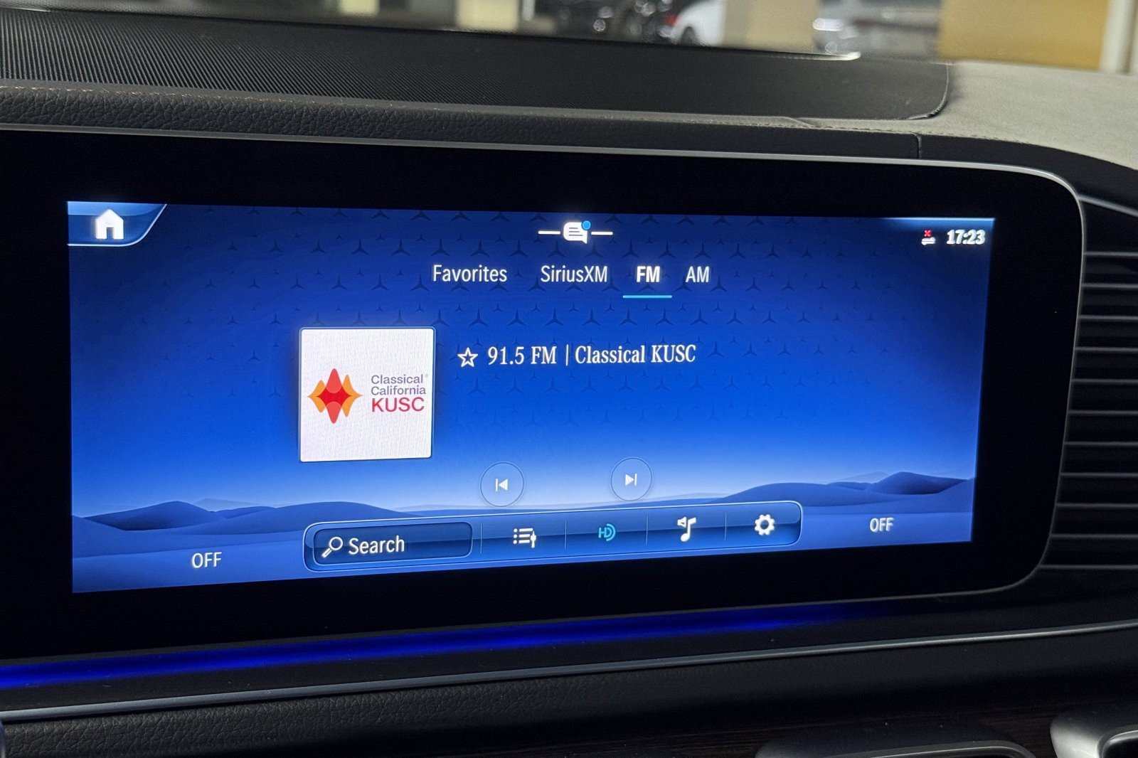 New 2026 Mercedes-Benz GLS 450 4MATIC image 16