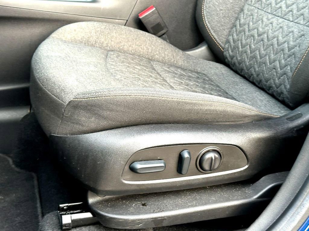 Used 2022 Chevrolet Equinox LT image 14