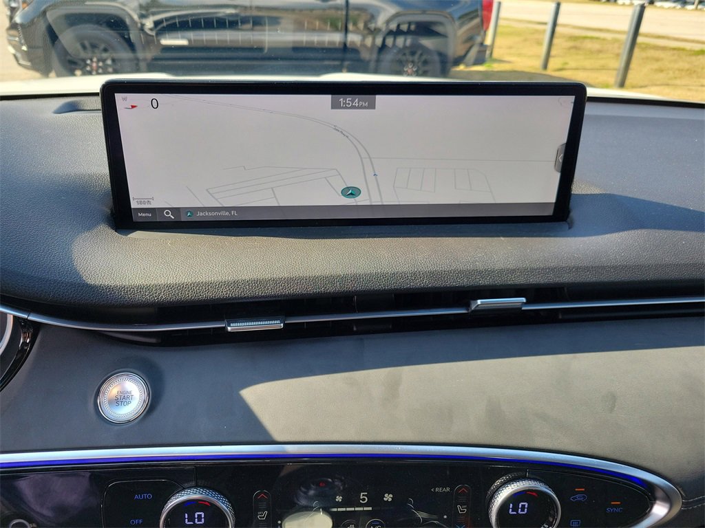 Used 2024 Genesis GV70 3.5T Sport image 32