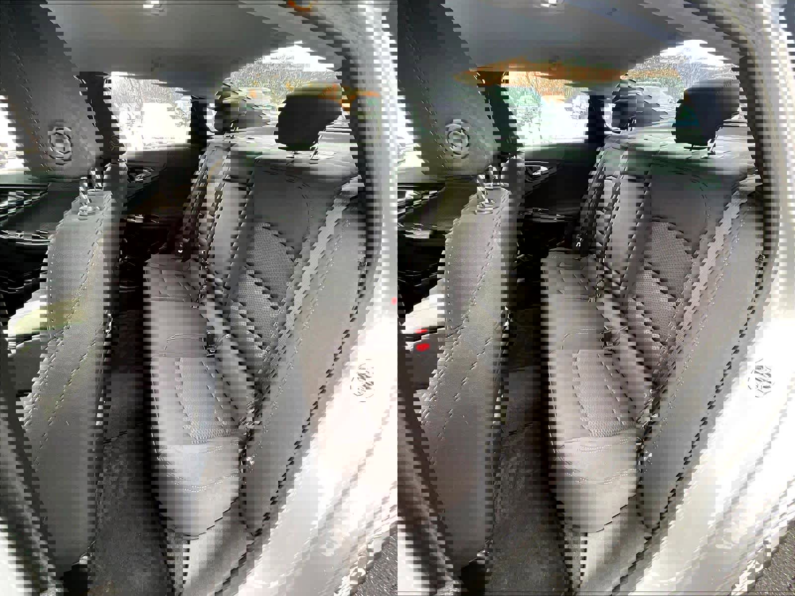 Used 2016 Chevrolet Malibu LT image 14