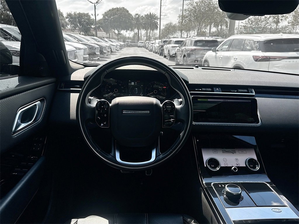 Used 2020 Land Rover Range Rover Velar R-Dynamic S image 24