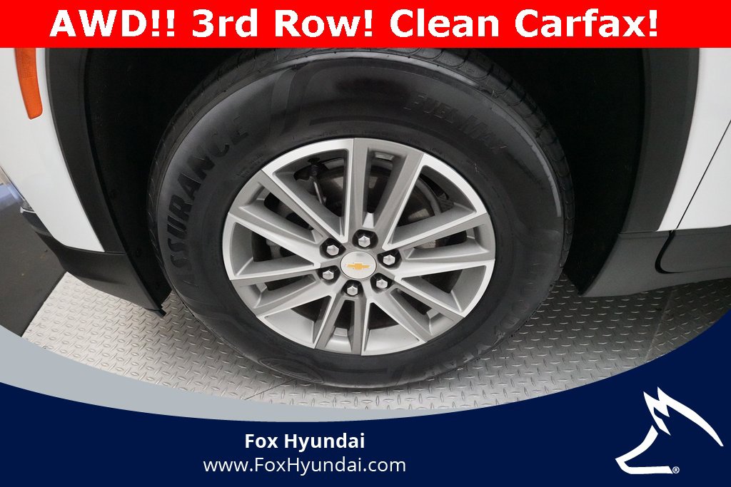 Used 2023 Chevrolet Traverse LT image 28