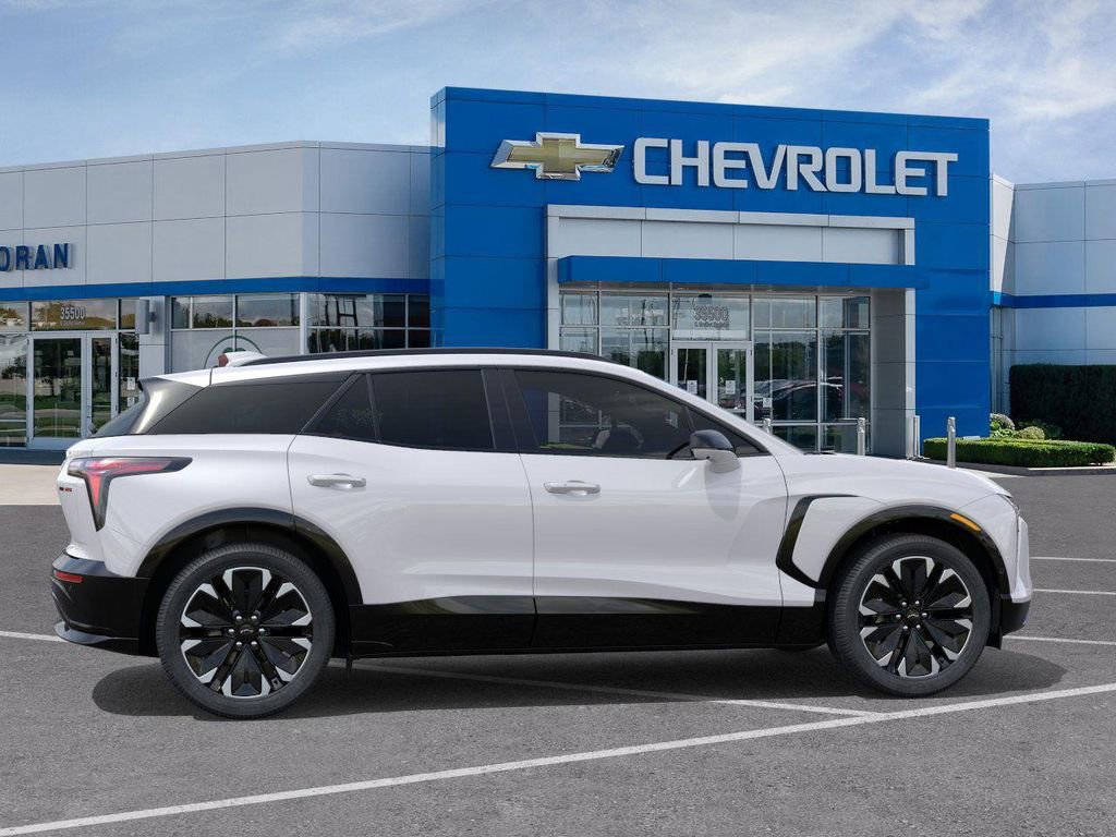 New 2025 Chevrolet Blazer EV RS image 5