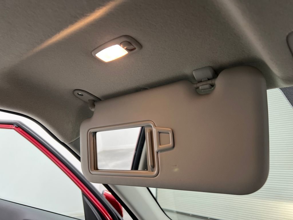 Used 2025 Hyundai Venue SEL image 55