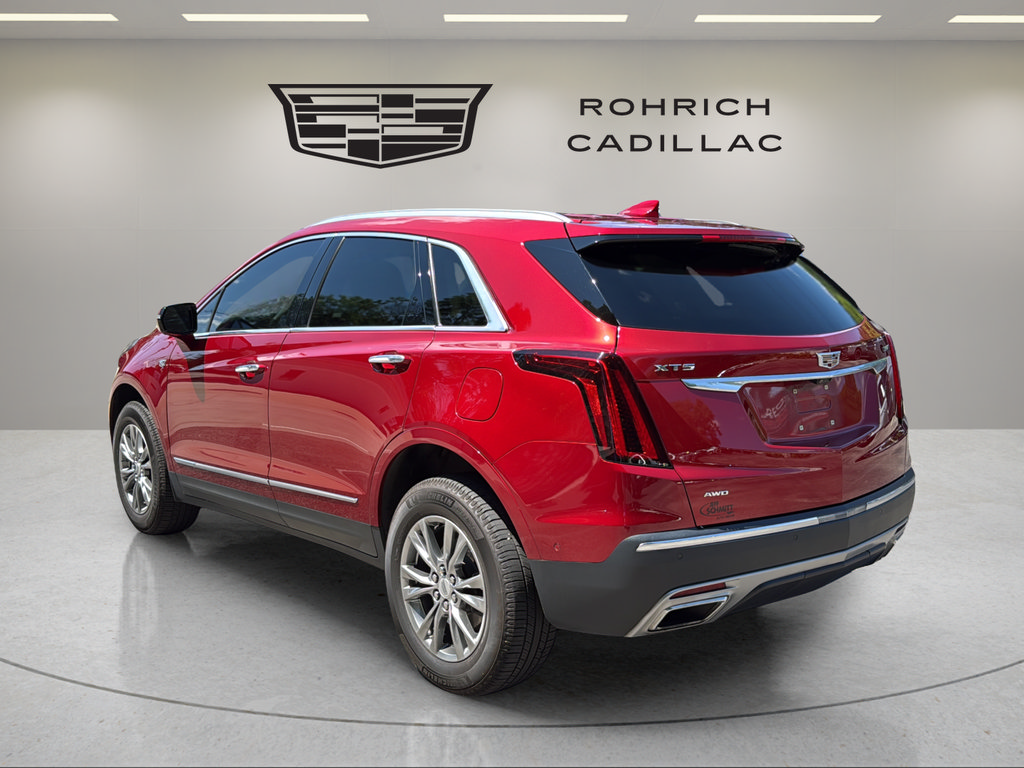 Used 2022 Cadillac XT5 Premium Luxury w/ Technology Package AWD/4WD image 7