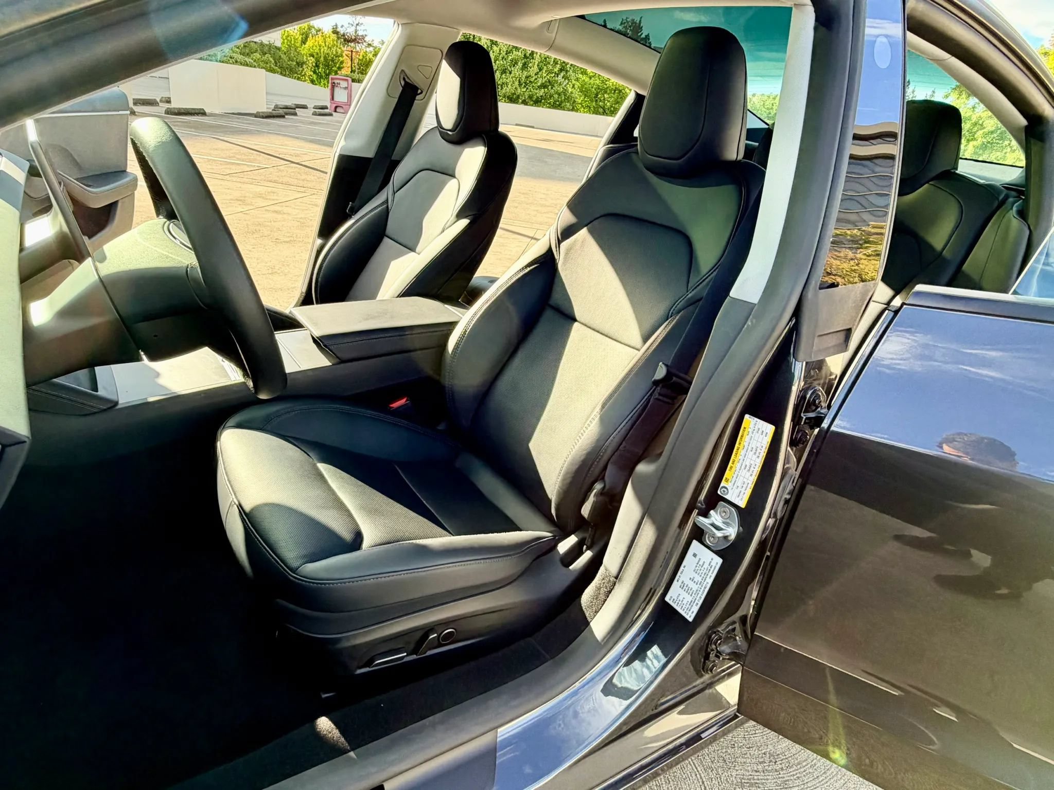 Used 2025 Tesla Model 3 Long Range RWD image 34
