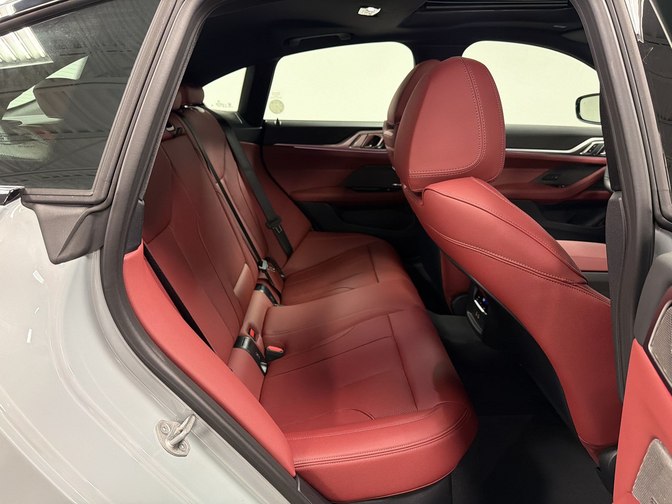 Used 2026 BMW 430i w/ M Sport Package RWD image 30