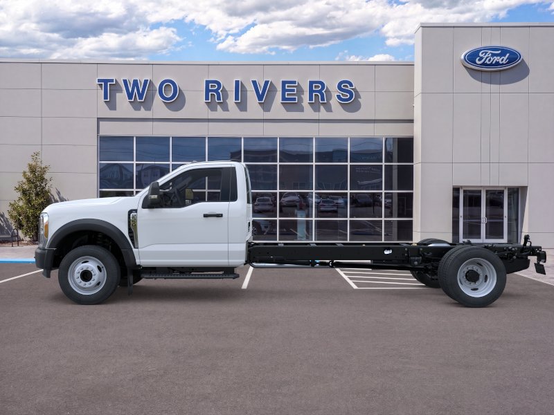 New 2026 Ford F550 2WD Regular Cab Super Duty image 3