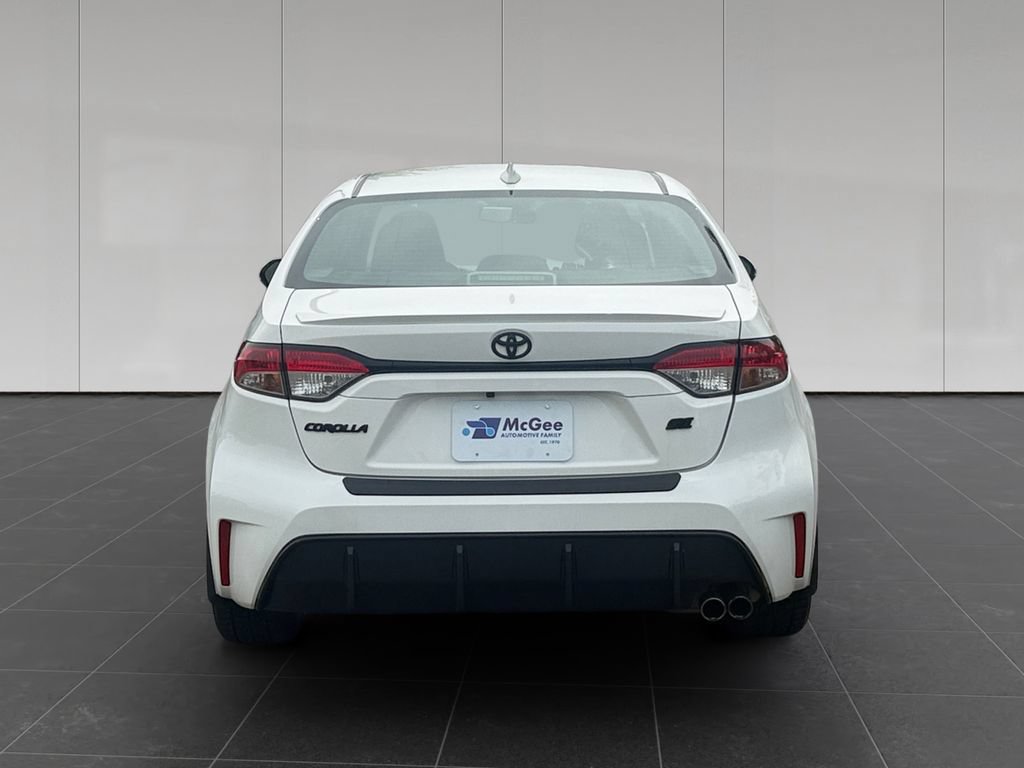 Used 2023 Toyota Corolla SE w/ Carpet Mat Package (TMS) FWD image 4