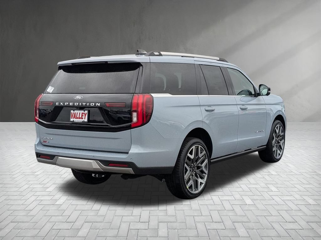 New 2026 Ford Expedition Platinum w/ Platinum Ultimate Package AWD/4WD image 10