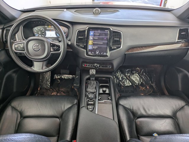 Used 2016 Volvo XC90 T6 Momentum w/ Momentum Plus Package AWD/4WD image 16