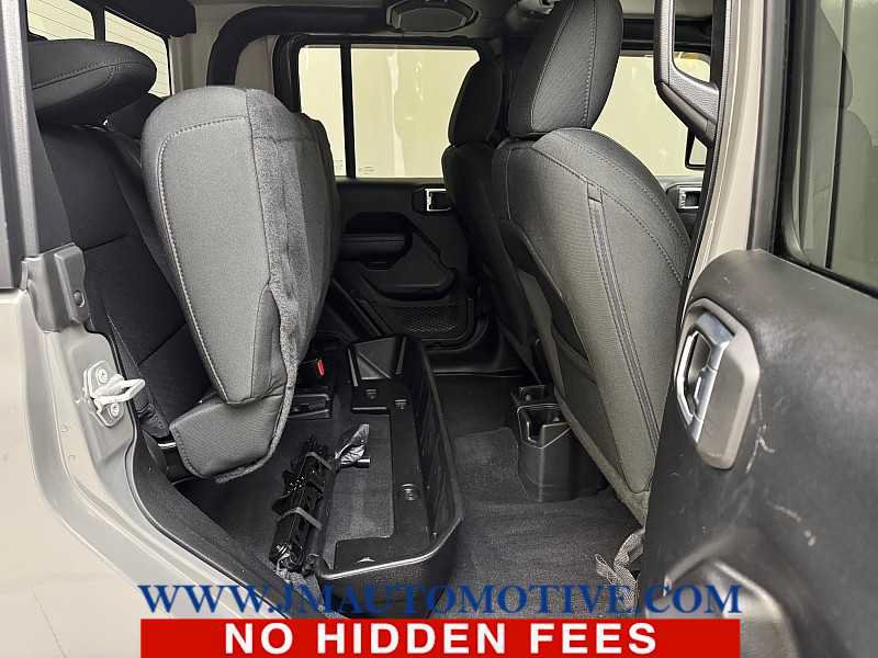 Used 2021 Jeep Gladiator Sport AWD/4WD image 17