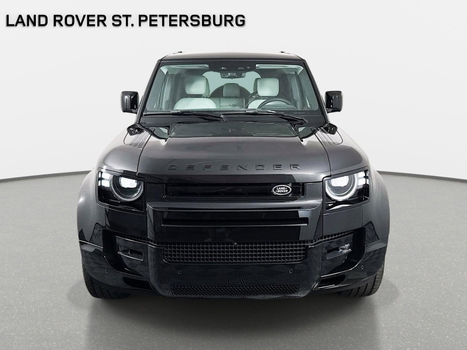 Used 2026 Land Rover Defender 110 X-Dynamic SE AWD/4WD image 2