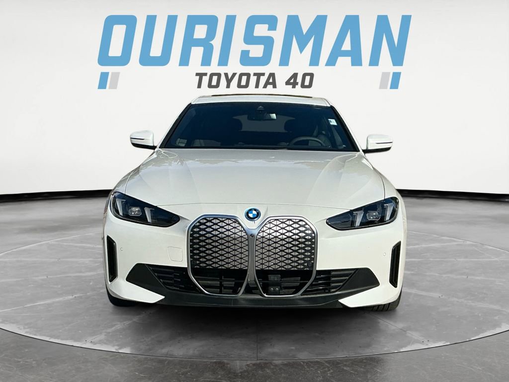 Used 2025 BMW i4 eDrive40 image 1