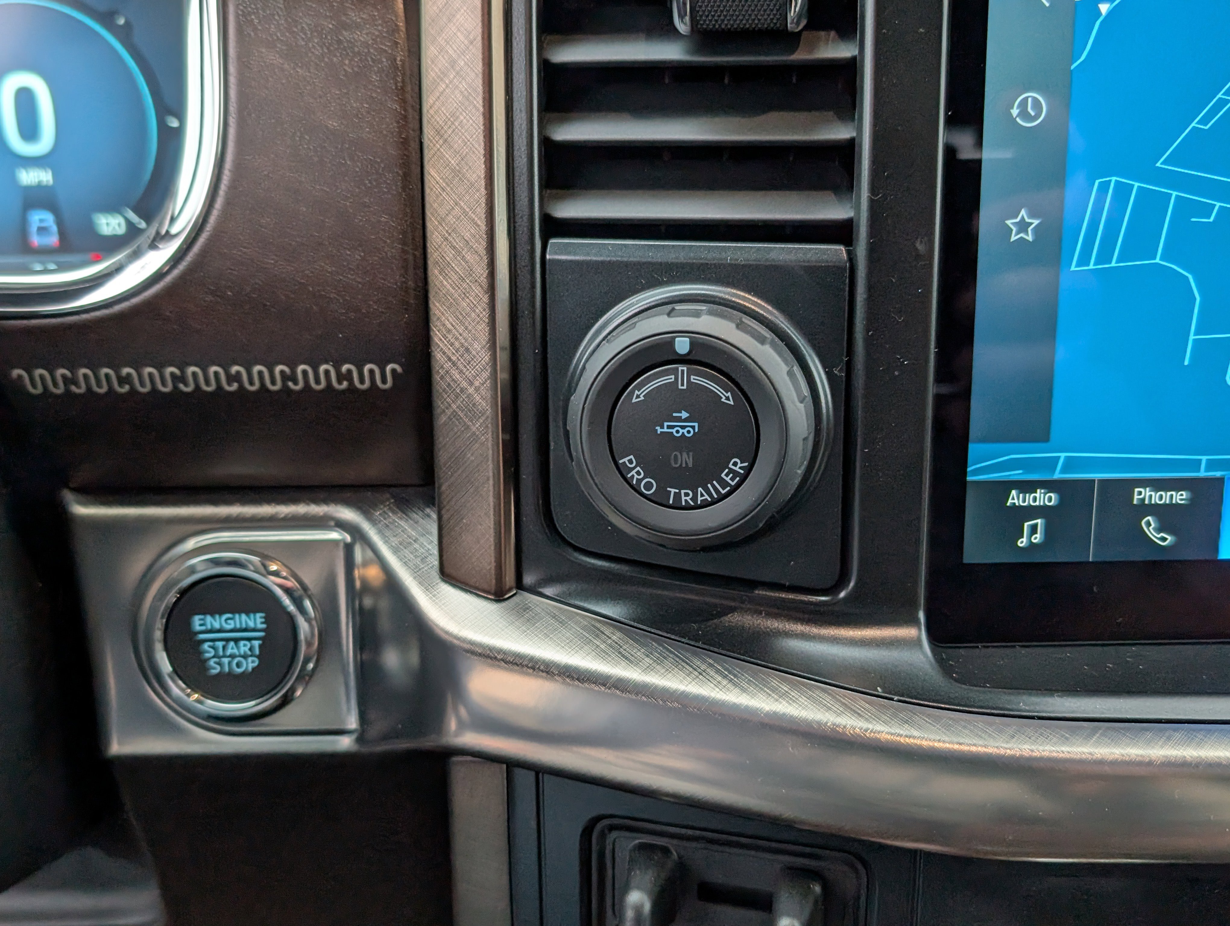 New 2026 Ford F150 King Ranch w/ Equipment Group 601A High image 26