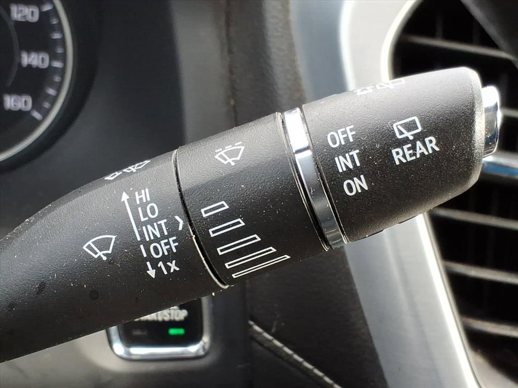 Used 2023 GMC Acadia SLE w/ Driver Convenience Package image 27