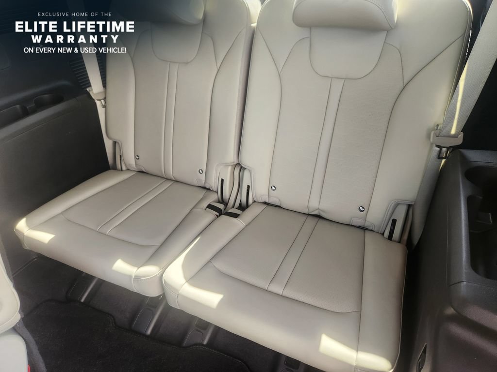 Certified 2025 Kia Sorento EX w/ Panoramic Sunroof Package FWD image 26