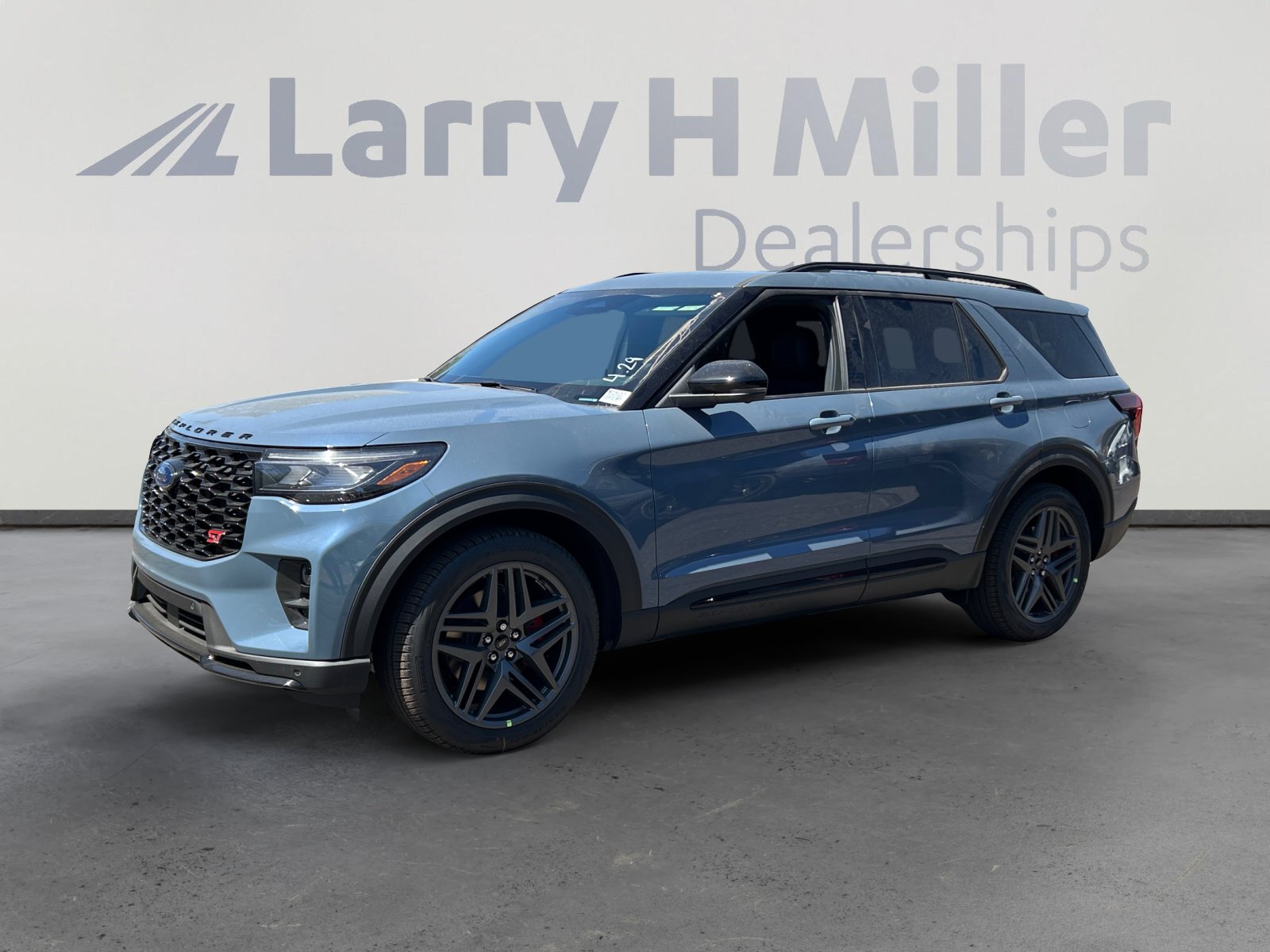 New 2026 Ford Explorer ST w/ Sun And Sound Package