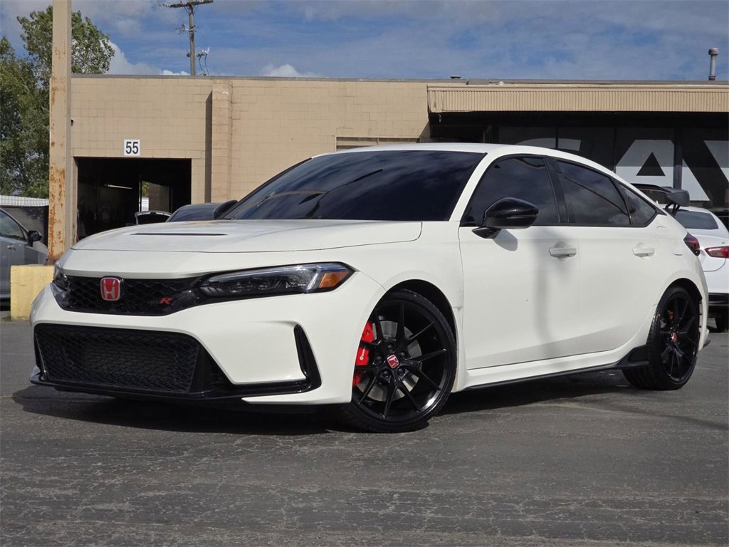 Used 2024 Honda Civic Type R image 2