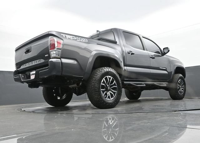 Used 2020 Toyota Tacoma TRD Sport AWD/4WD image 28