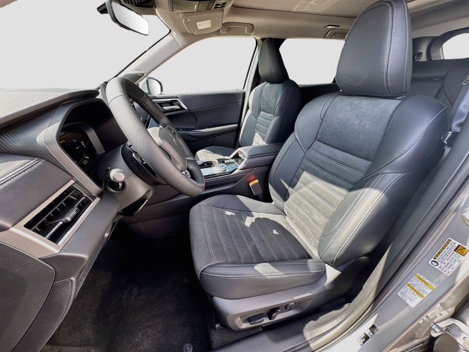 New 2026 Mitsubishi Outlander SE FWD image 9
