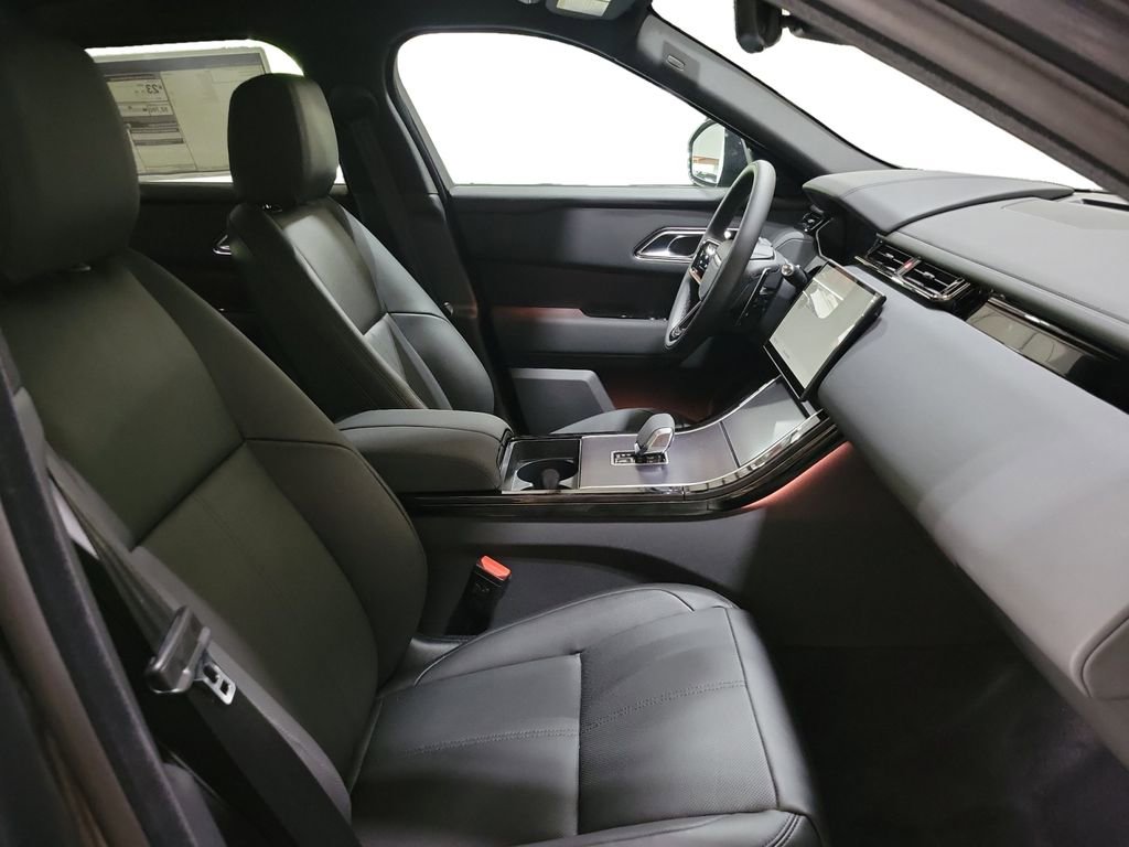 New 2026 Land Rover Range Rover Velar Dynamic SE AWD/4WD image 29