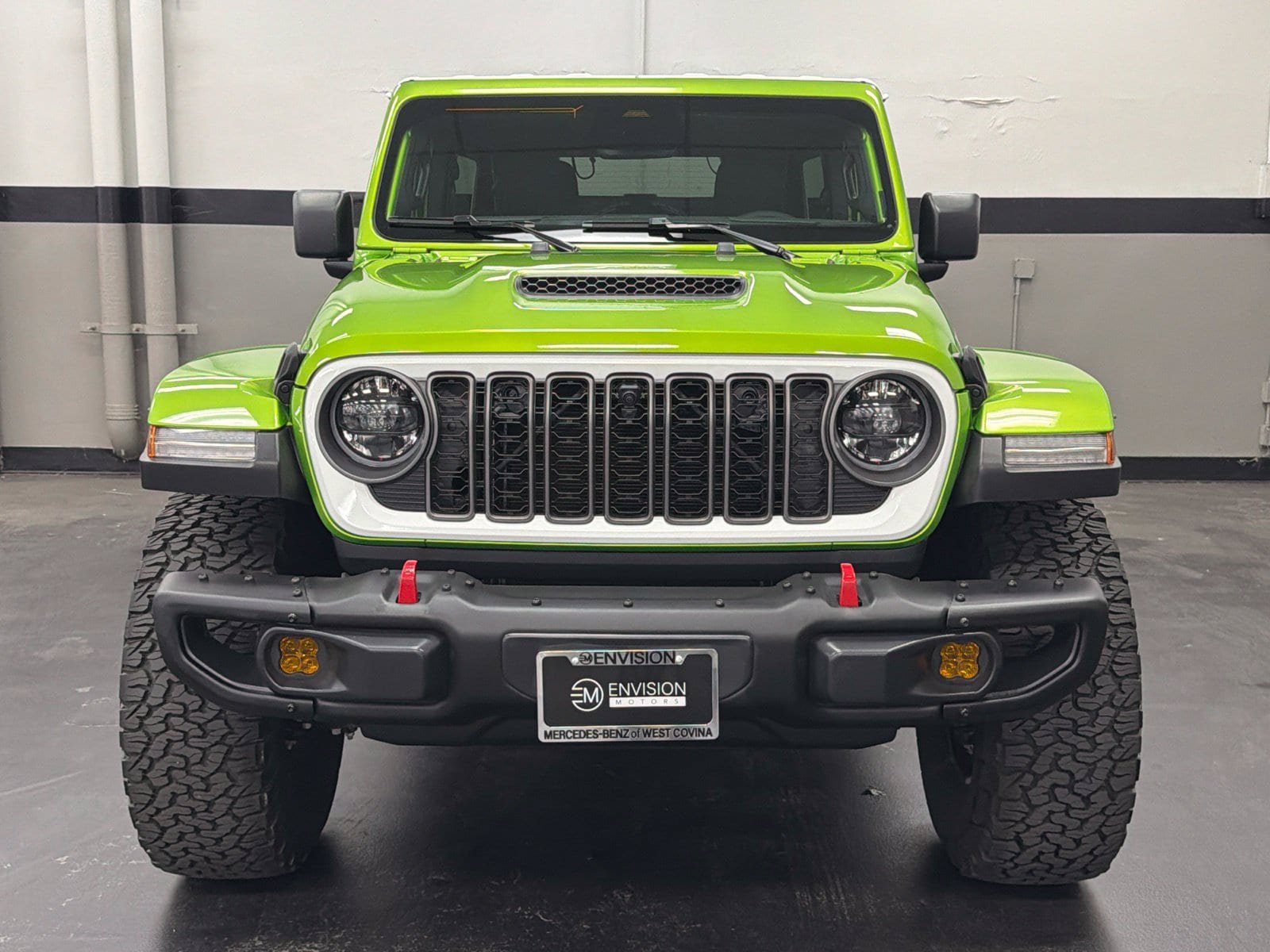 Used 2026 Jeep Wrangler Unlimited Rubicon AWD/4WD image 4