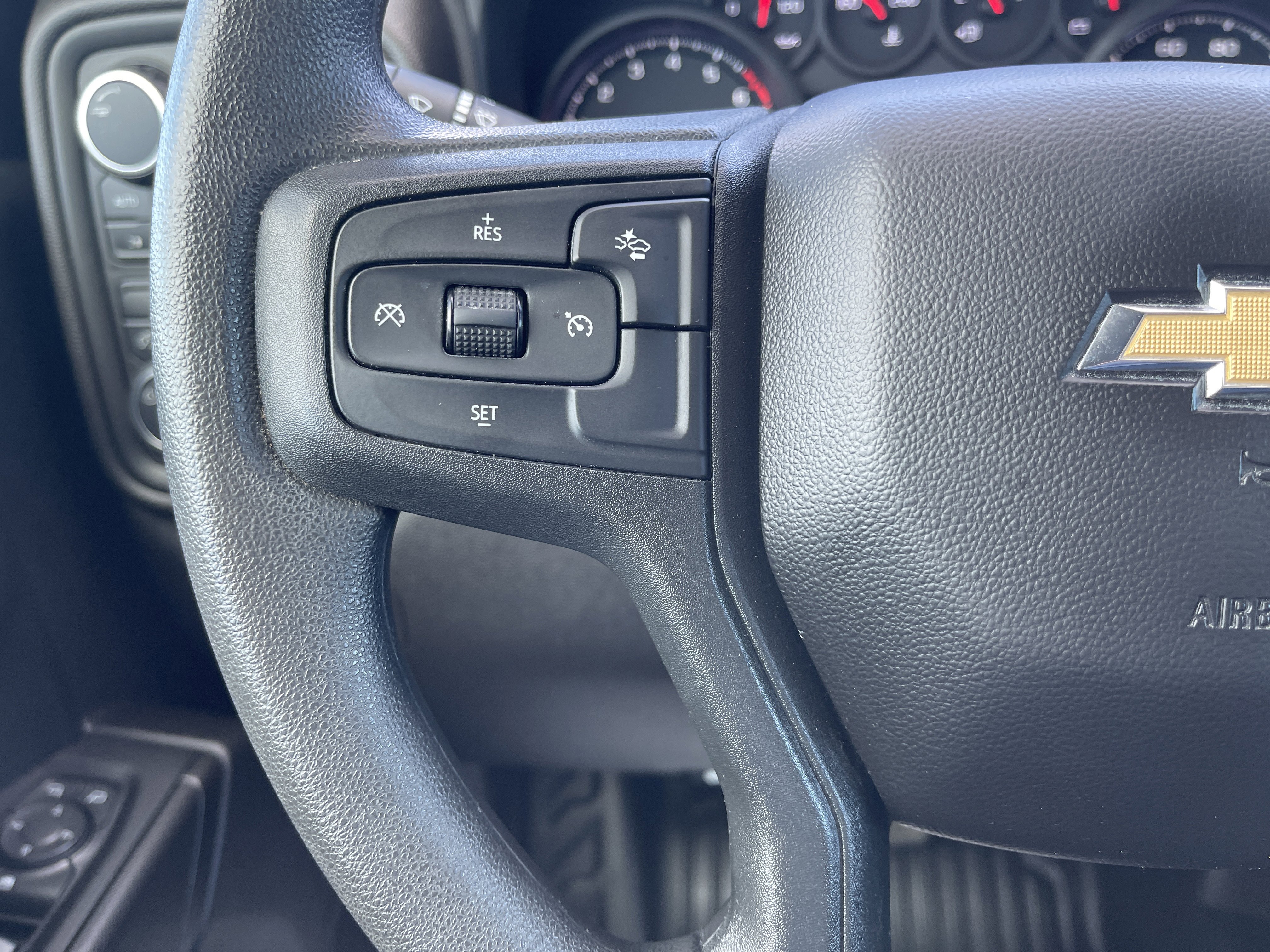 Used 2025 Chevrolet Silverado 1500 W/T w/ WT Value Package image 17