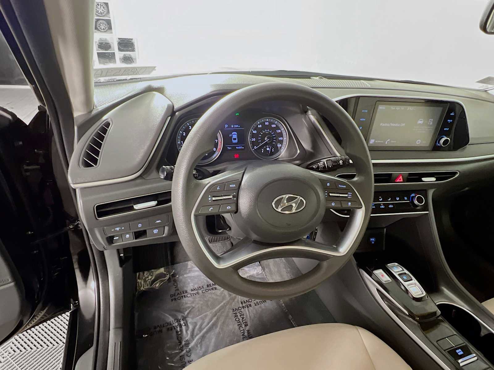 Used 2023 Hyundai Sonata SE FWD image 11