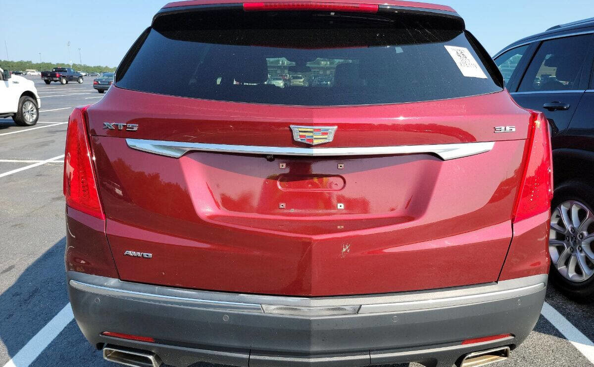 Used 2017 Cadillac XT5 Premium Luxury image 6