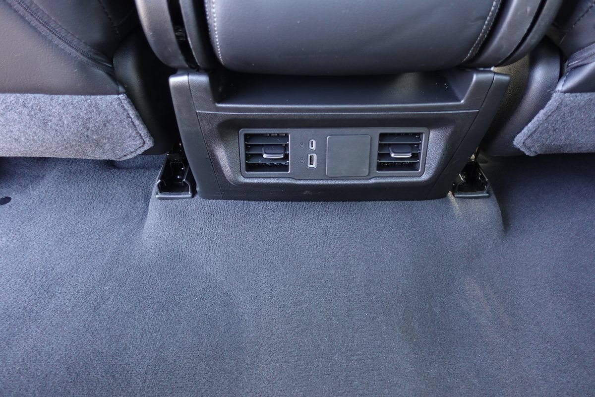 Used 2024 Chevrolet Silverado 1500 Custom AWD/4WD image 35